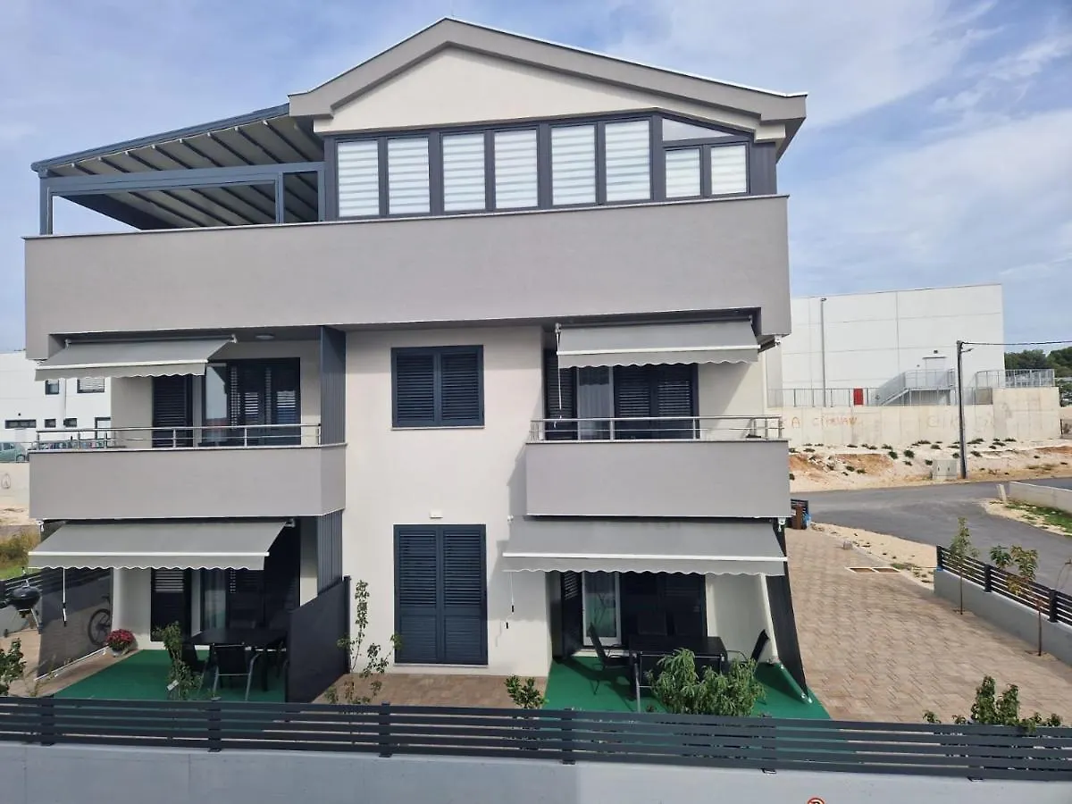 Villa Toni Biograd Na Moru 0*,