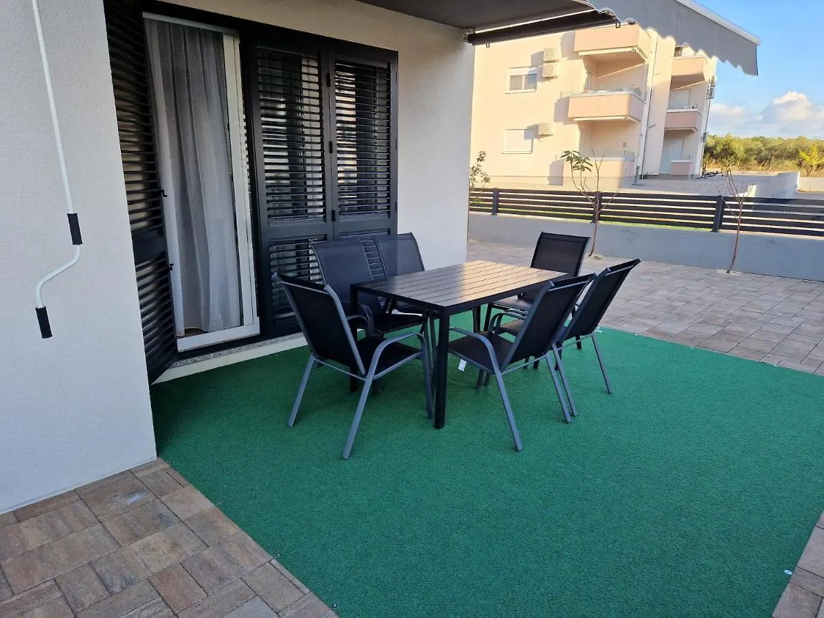 Villa Toni Biograd Na Moru