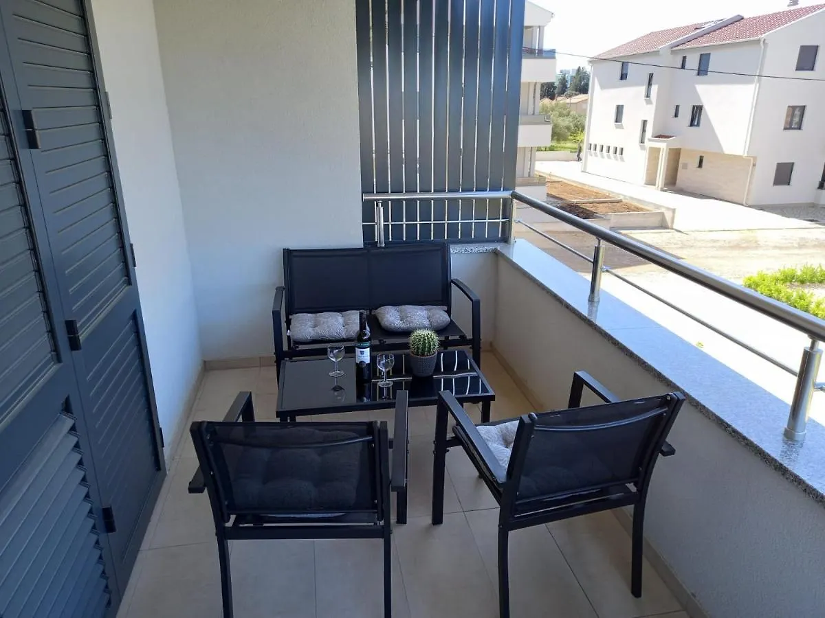 Villa Toni Biograd Na Moru Apartmán